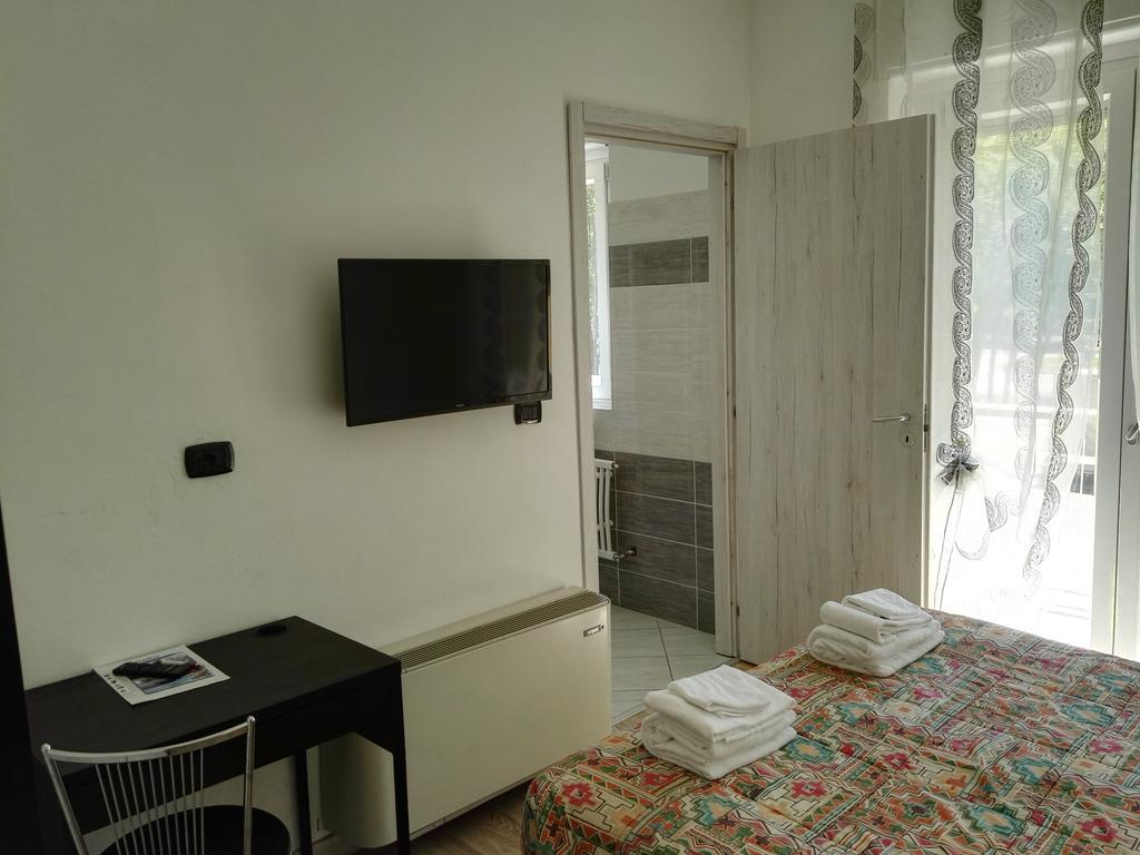 Hotel Paradise Bruzolo Luaran gambar